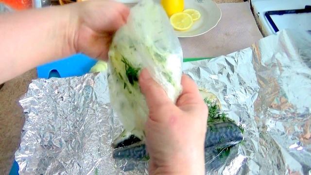 Скумбрия, запечённая в фольге с лимоном - легко и просто смотреть онлайн