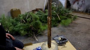 Делаем ёлку из веток