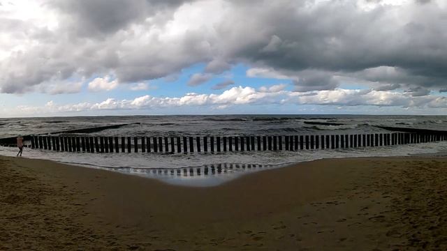 Светлогорск. Пляж. На море волны. #Светлогорск смотреть онлайн