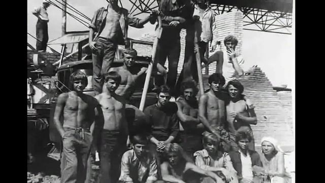 "Как получим диплом" (Гоп-Стоп-Дубай) под гитару. Ивановский автотранспортный техникум 80-е годы смотреть онлайн