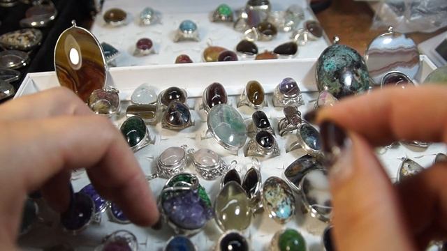 00148 Распродажа цитринов,турмалинов,хромдиопсидов,танзанит,хризоколла! смотреть онлайн