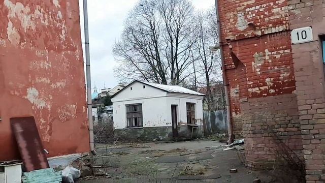 Дом с привидениями? Или история одного заброшенного дома в Гродно. Часть 1. смотреть онлайн