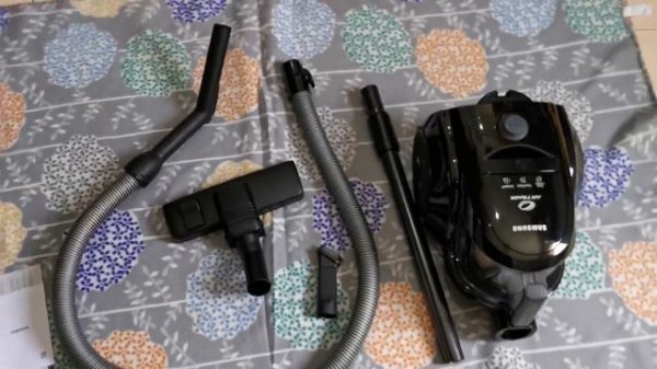 SAMSUNG AIR TRACK BAGLESS VACUM CLEANER unboxing and reviews