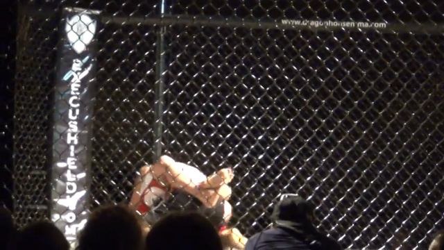 Osmar Delima beating Phil Baldacci at Dragon House 11 full fight смотреть онлайн