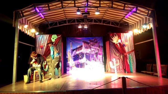 Funny Cowboy sketch - Live entertainment |Sketch - T-show & Slavi - Cowboy| смотреть онлайн