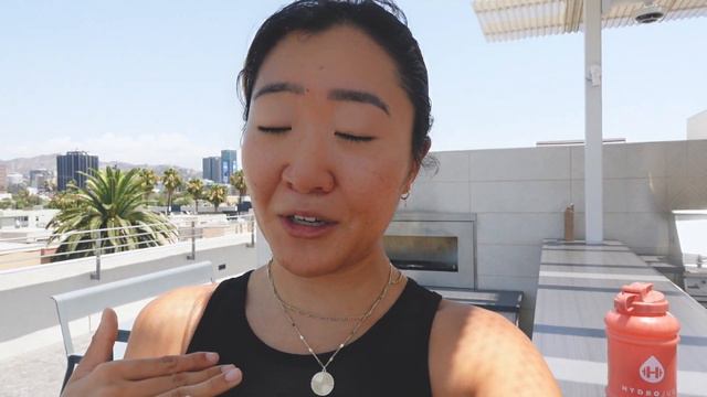 I ran a mile everyday for a week (this is torture LOL) смотреть онлайн