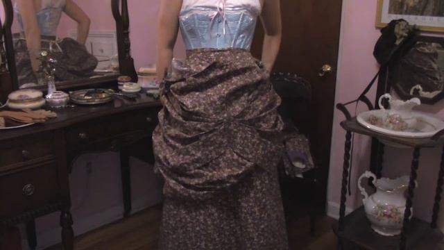 Dressing Up In The 1880s | Getting Dressed Victorian Style | Natural Form смотреть онлайн