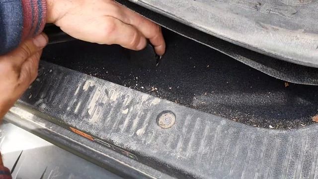 wyjmowanie koła zapasowego Dacia Dokker смотреть онлайн