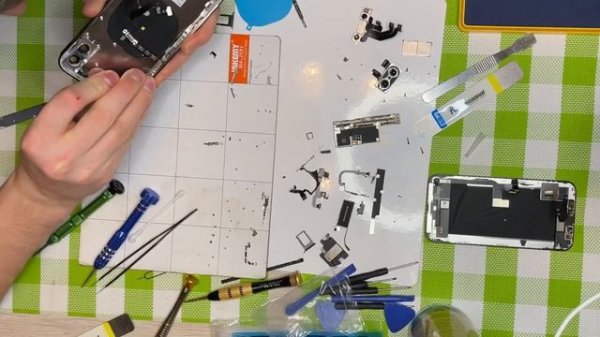 Превращаем iPhone XS в iPhone 13 Pro