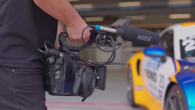 Canon EOS C300 Mark II na temporada 2022 da Porsche Cup Brasil смотреть онлайн