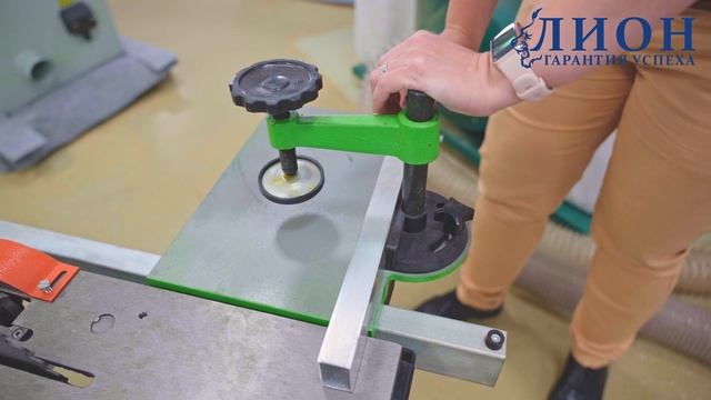 Комбинированный деревообрабатывающий станок Woodtec CM 425 смотреть онлайн