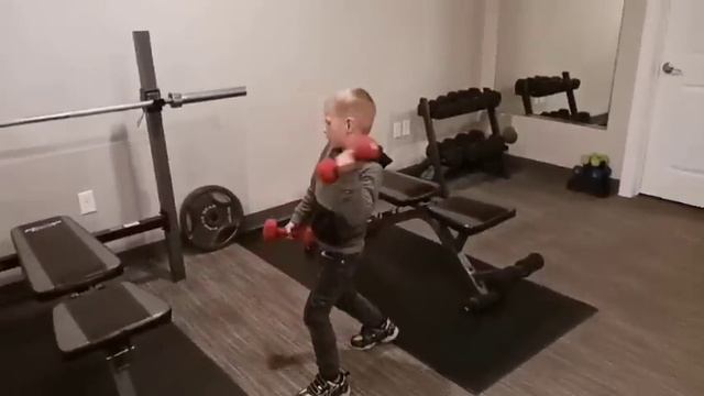 ПЕТЯ БЛОГЕР !!! смотреть онлайн