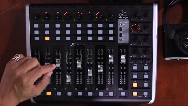 X-TOUCH COMPACT How To - Surface Overview (Logic Pro) смотреть онлайн