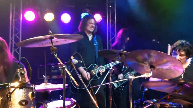 Crazy Train from Drum Wars with Vinny and Carmine Appice смотреть онлайн