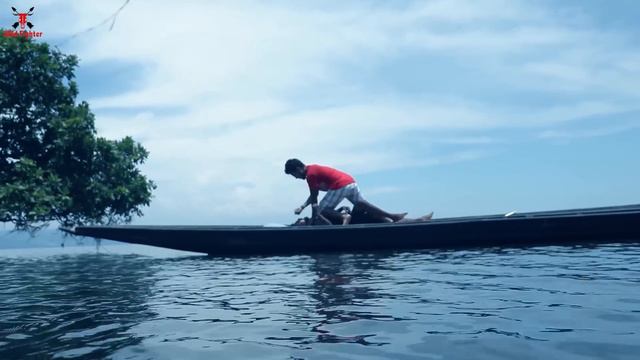 Shark Attack on Fishing Boats | fun made great white shark attack video смотреть онлайн