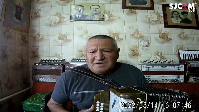 Выпускница.