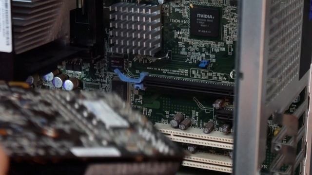 Upgrading the £5 PC (Revival of the Athlon Dell) смотреть онлайн