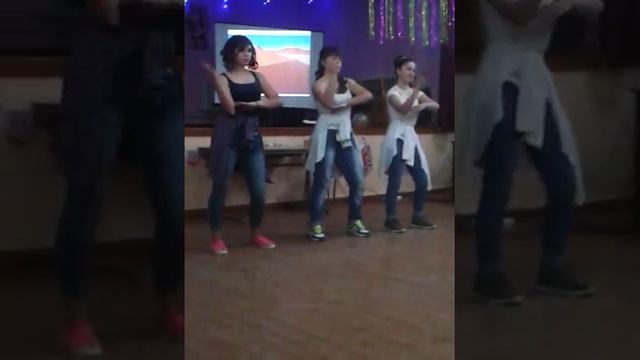 Танец 9- ый класс. Чок- Майдан 2016 год 27 декабря. смотреть онлайн