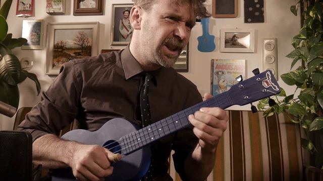 Outdoor Ukulele Tenor смотреть онлайн