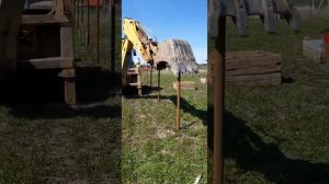 Установка столбов для забора из труб НКТ-60 методом вдавливания.