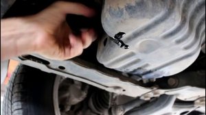 Toyota RAV4 2,0 Тойота РАВ 4 2007 года Замена масла в двигателе и фильтров