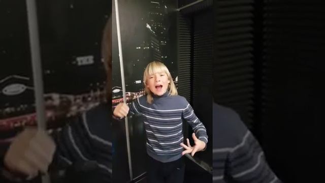 Отто Евгений "Над океаном облаков" смотреть онлайн