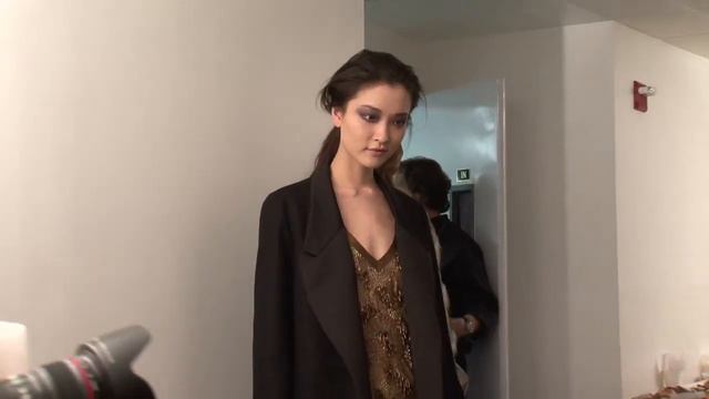 Derek Lam backstage, NY Fashion Week FW09 смотреть онлайн