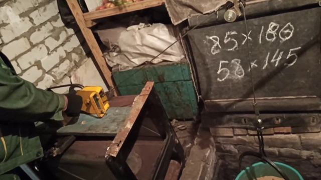 Облегчит спуск и подъем продуктов в погреб.Электропривод к ручной лебёдке