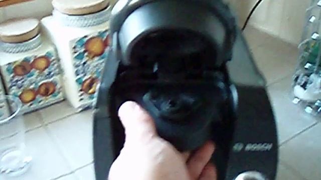 How to Clean a Bosch Tassimo. смотреть онлайн