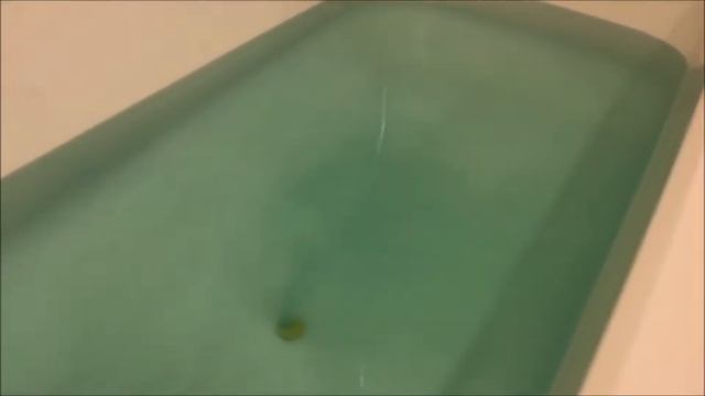 Da Bomb Bath Fizzers- Groovy Bomb | Review, Demo, + Underwater View смотреть онлайн