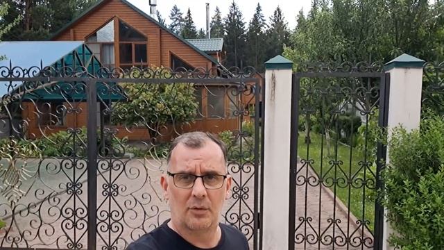 Visite d’un village classique de DATCHAS russe ... смотреть онлайн