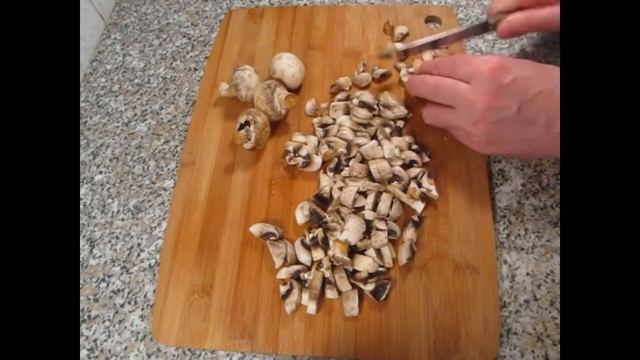 Сливочная подлива с курицей и грибами смотреть онлайн