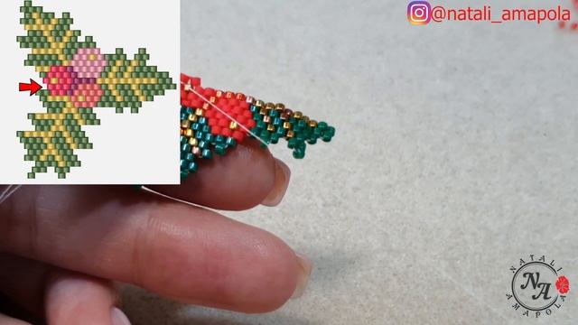 Остролист из бисера. Брошь из бисера. смотреть онлайн