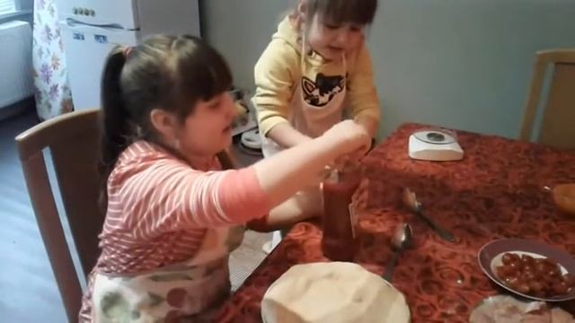 Готовим пиццу в микроволновой печи! смотреть онлайн