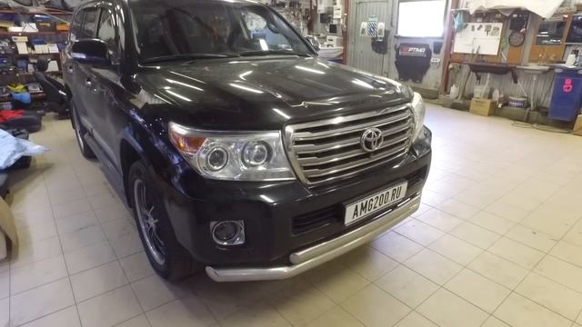 ПРАВИЛЬНЫЙ LED в ПТФ Land Cruiser 200 ( BLACK Charm LED Fog Light TLC200)