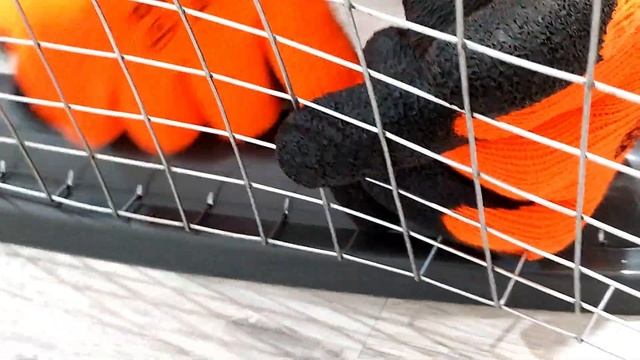 Посмотрите как сделать крысам клетку из сетки и лотка! Дешево и быстро! смотреть онлайн