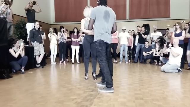 Urban Kiz - SARA LOPEZ vs ENAH LEBON & MOUN смотреть онлайн