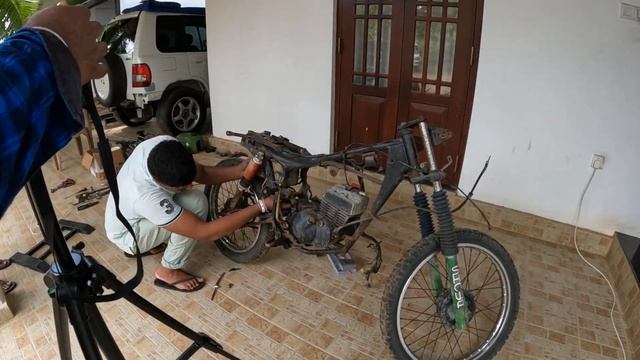 Full Restoration a abandoned Suzuki TS50 hustler trail Motorcycle part 1 смотреть онлайн