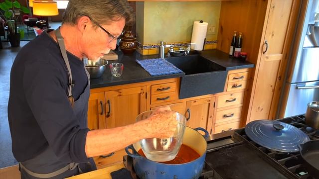 BIRRIA TACOS | Rick Bayless Taco Manual смотреть онлайн