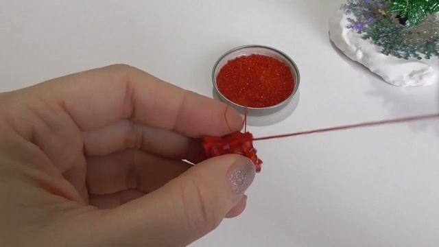 Новогодняя ёлка из бисера своими руками. Часть 2 / Beaded Christmas tree. Part 2 / DIY смотреть онлайн