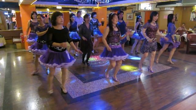 Twist And Shout Line Dance