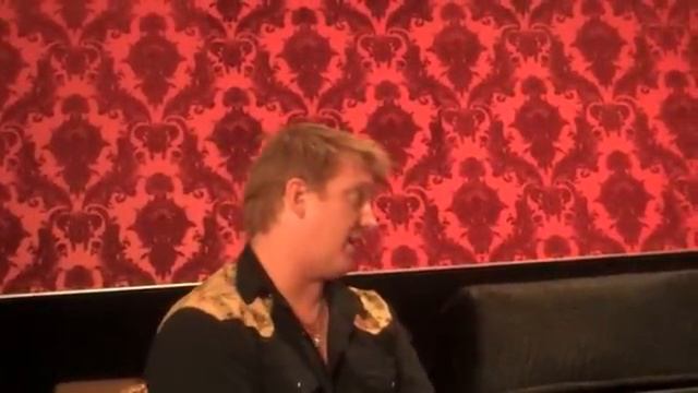 Josh Homme Studio Visit смотреть онлайн