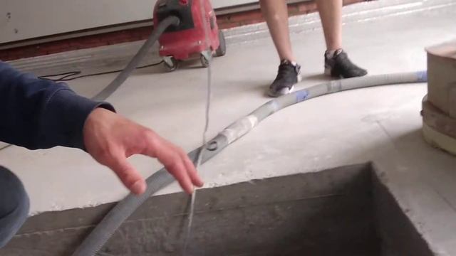 Обработали на первый раз основание с помощью Сплитстоун 122 без грузов (Бетон М 400). Новосибирск. смотреть онлайн