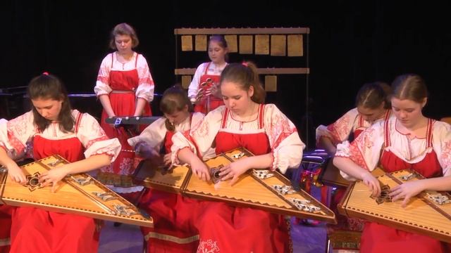 За околицей смотреть онлайн