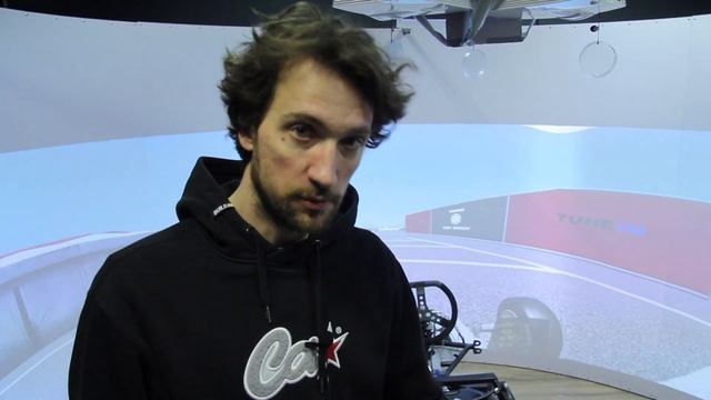 ПЕРВЫЙ В РОССИИ ПРОФЕССИОНАЛЬНЫЙ СИМУЛЯТОР КАРТИНГА! 6 ЛЕТ ПИЛОТУ! смотреть онлайн