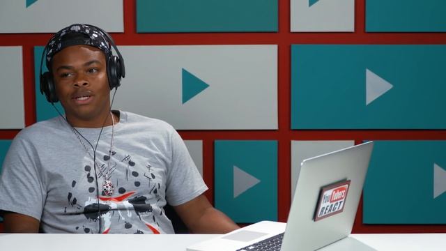 YouTubers React To TRY NOT TO CRY Challenge смотреть онлайн