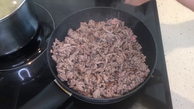 Картофельные гнезда с фаршем и грибами смотреть онлайн