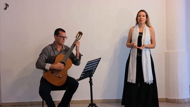 Ave Maria - Schubert (Guitar and Voice) смотреть онлайн