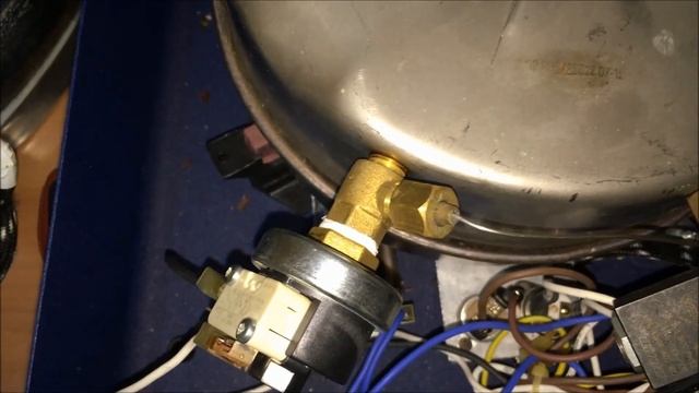 Парогенератор SILTER SUPER MINI 2002.Обзор,разборка,устройство и принцип действия. смотреть онлайн