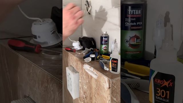 Как убрать скол на плитке .Часть 2. смотреть онлайн